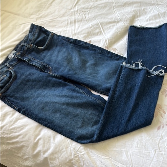 Zara EUC raw hem cropped Blue Jeans - Picture 4 of 5